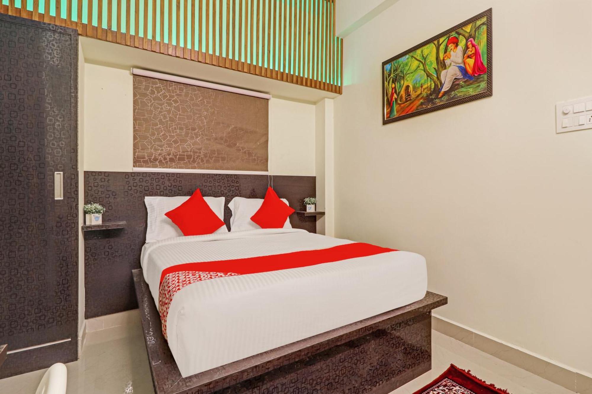 Super Hotel O Dsr Inn Near Nexus Hyderabad Exterior foto