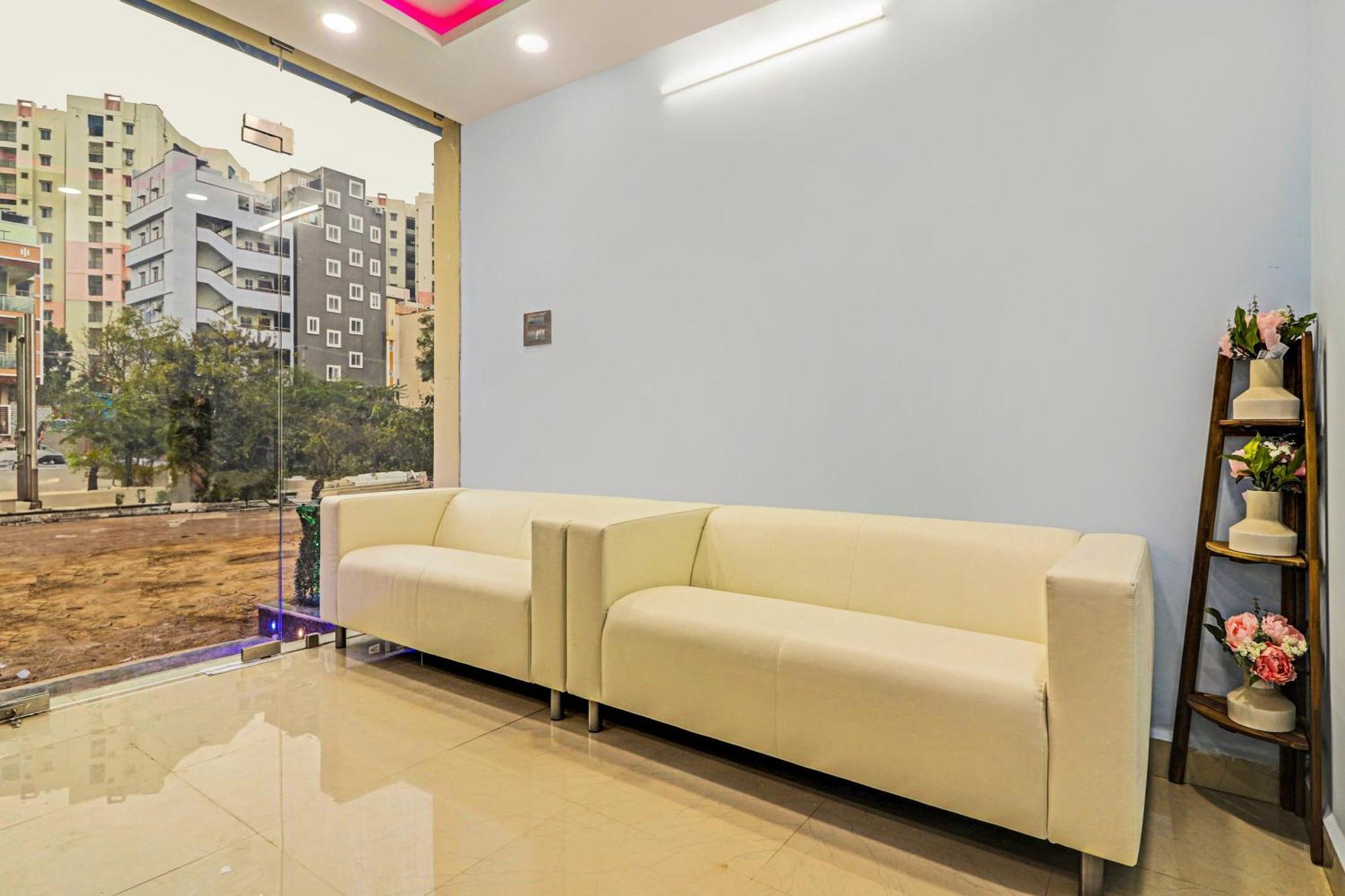 Super Hotel O Dsr Inn Near Nexus Hyderabad Exterior foto